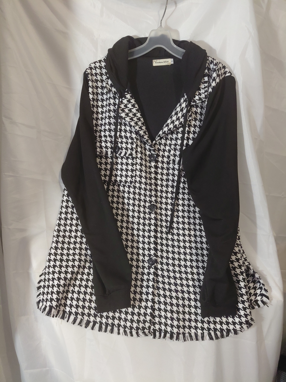 Houndstooth Hooded Button-Front Top - Black & White